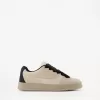 Skatersneakers med XL-snören Skatersneakers med XL-snören