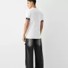 Slim-fit kortärmad T-shirt med randig detalj Slim-fit kortärmad T-shirt med randig detalj