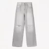 Slitna 90-talsjeans med vida ben