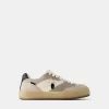Sneakers Sneakers