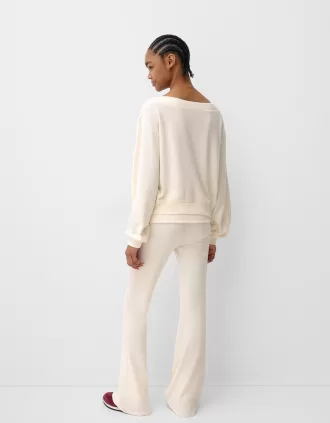 Soft touch asymmetrisk tröja med hals