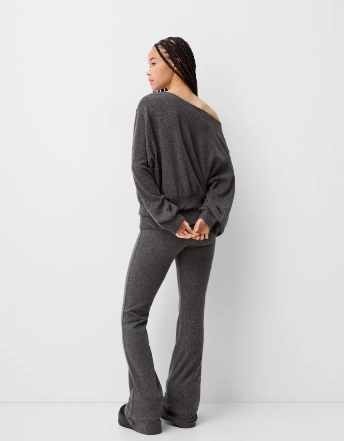 Soft touch asymmetrisk tröja med hals