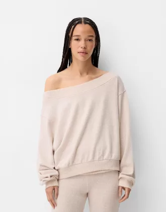 Soft touch asymmetrisk tröja med hals