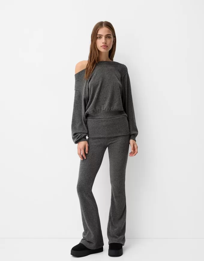 Soft touch asymmetrisk tröja med hals
