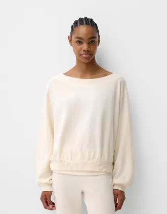 Soft touch asymmetrisk tröja med hals