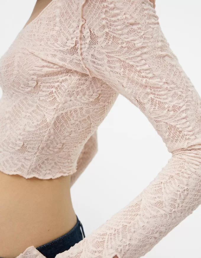 Spets T-shirt med rosetter