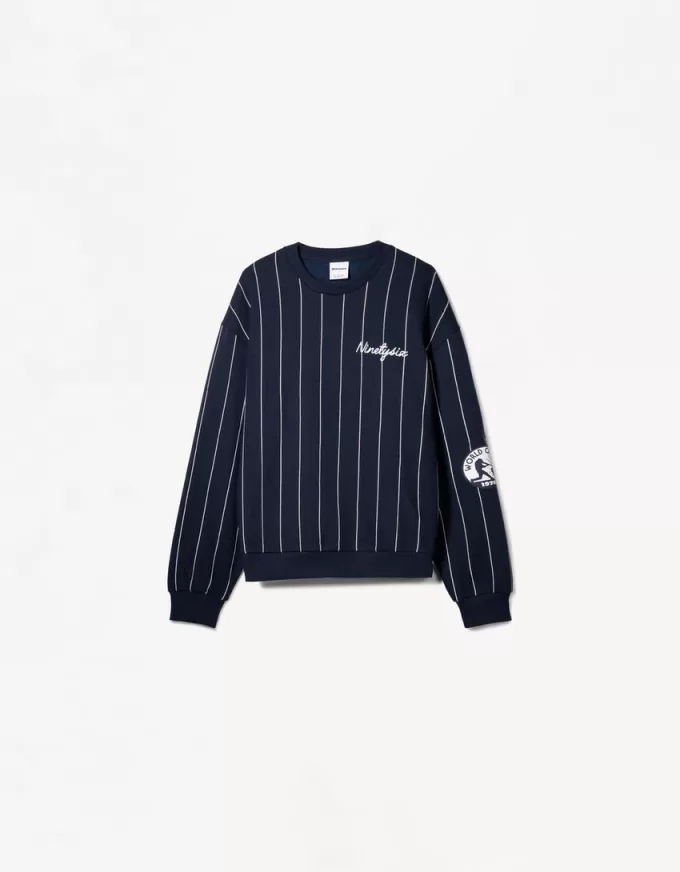 Sportig sweatshirt med randigt tryck Sportig sweatshirt med randigt tryck