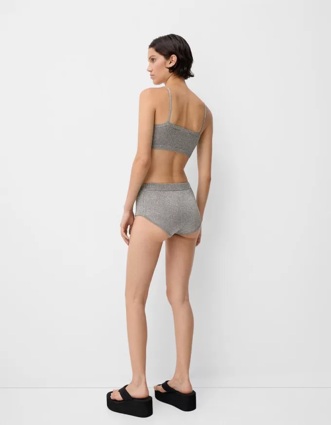 Stickade minishorts i metall Stickade minishorts i metall