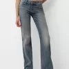 Stövelskurna jeans med låg midja Stövelskurna jeans med låg midja