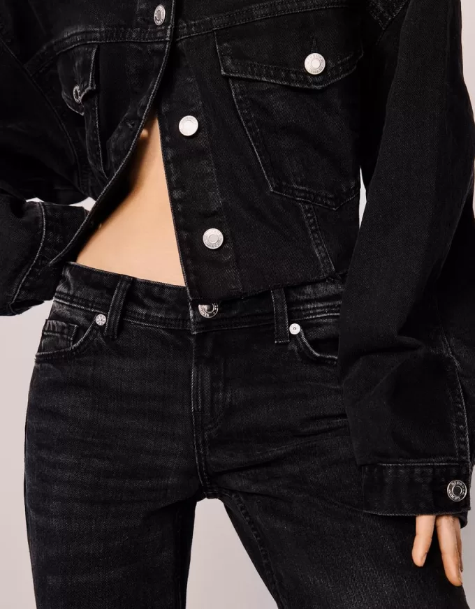 Stövelskurna jeans med låg midja Stövelskurna jeans med låg midja
