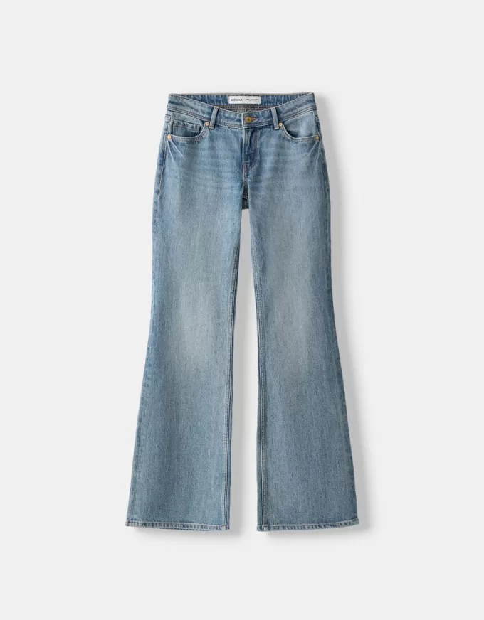 Stövelskurna jeans med låg midja Stövelskurna jeans med låg midja