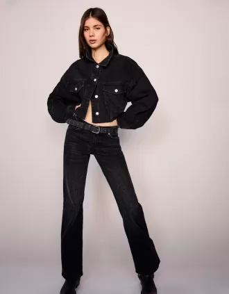 Stövelskurna jeans med låg midja