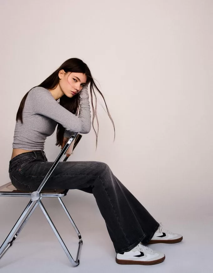 Stövelskurna jeans med låg midja Stövelskurna jeans med låg midja