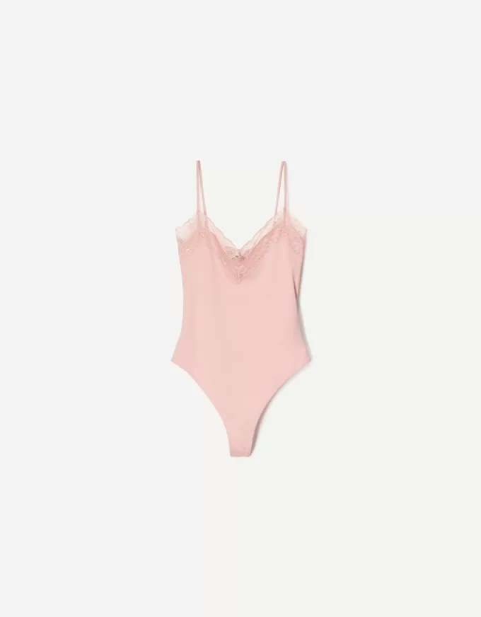 Strappy blond spets bodysuit Strappy blond spets bodysuit