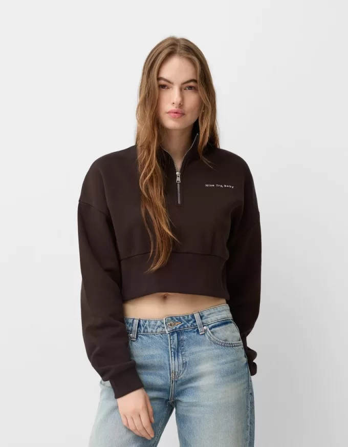 Sweatshirt med dragkedja med broderi Sweatshirt med dragkedja med broderi