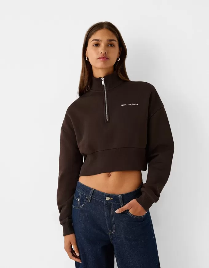 Sweatshirt med dragkedja med broderi Sweatshirt med dragkedja med broderi