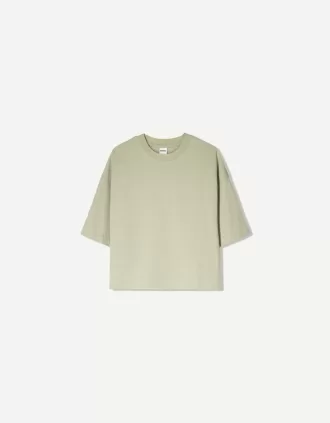 T-shirt med kort ärm och kortärmad passform i kraftig bomull