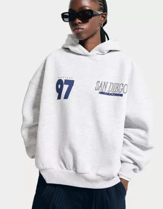 Tryckt hoodie