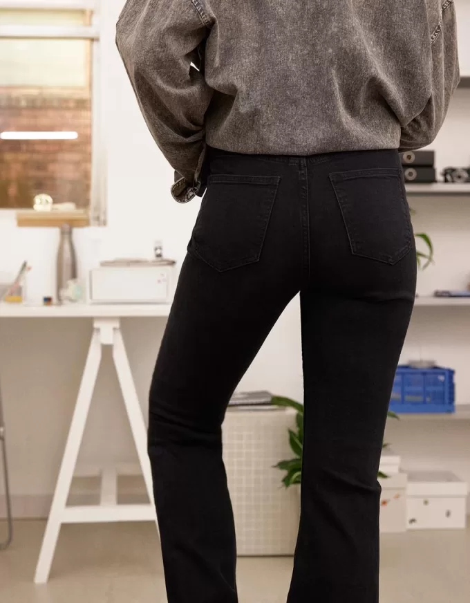 Utsvängda jeans Utsvängda jeans