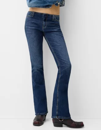 Utsvängda jeans