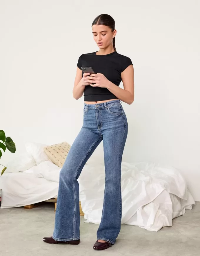Utsvängda jeans Utsvängda jeans