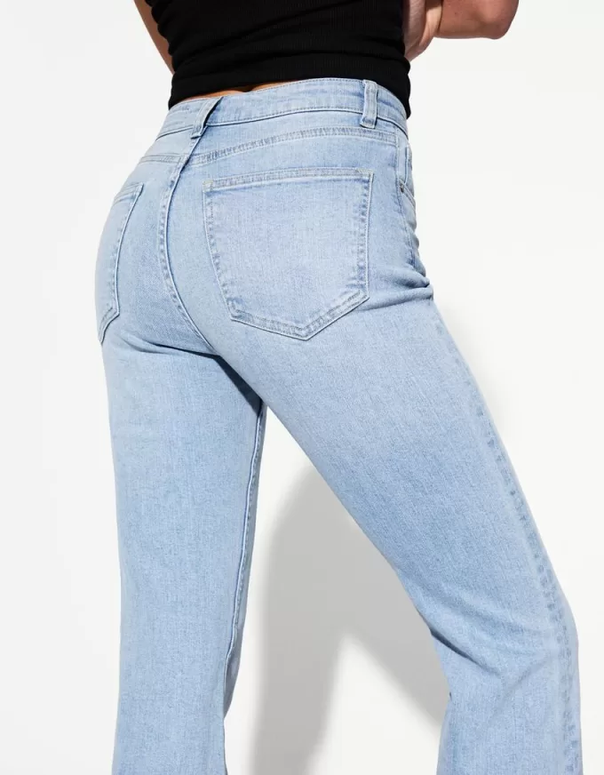 Utsvängda jeans Utsvängda jeans