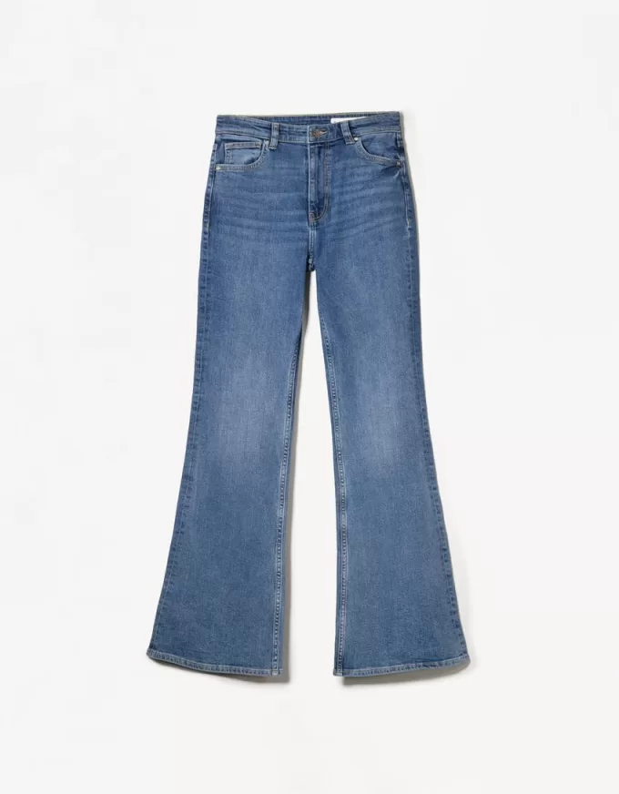 Utsvängda jeans Utsvängda jeans