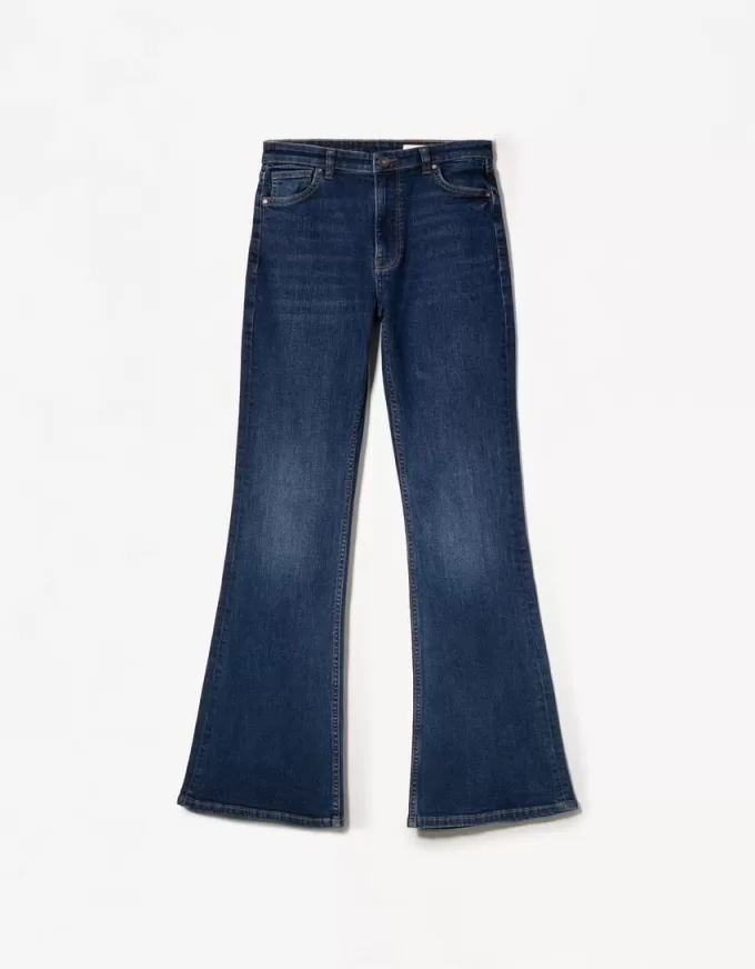 Utsvängda jeans