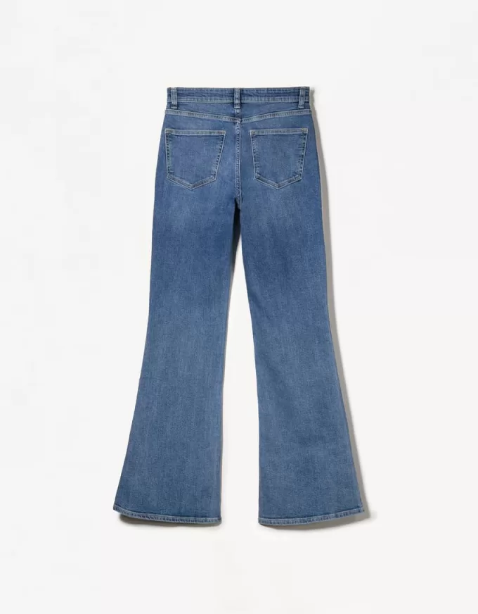 Utsvängda jeans Utsvängda jeans