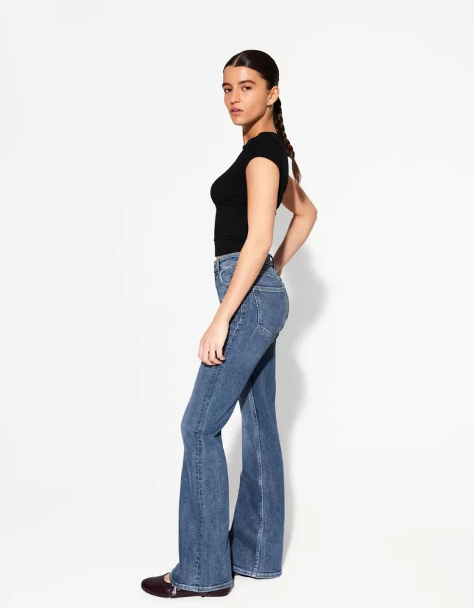Utsvängda jeans Utsvängda jeans