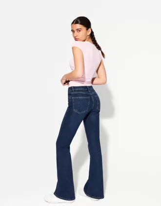 Utsvängda jeans