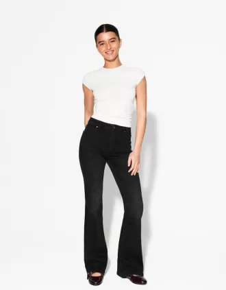 Utsvängda jeans