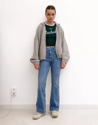 Utsvängda jeans
