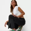 Utsvängda jeans med delad fåll Utsvängda jeans med delad fåll