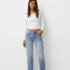 Utsvängda jeans med delad fåll Utsvängda jeans med delad fåll
