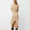 V-ringad off-shoulder tröja V-ringad off-shoulder tröja