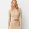 V-ringad off-shoulder tröja V-ringad off-shoulder tröja