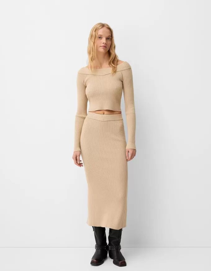 V-ringad off-shoulder tröja V-ringad off-shoulder tröja