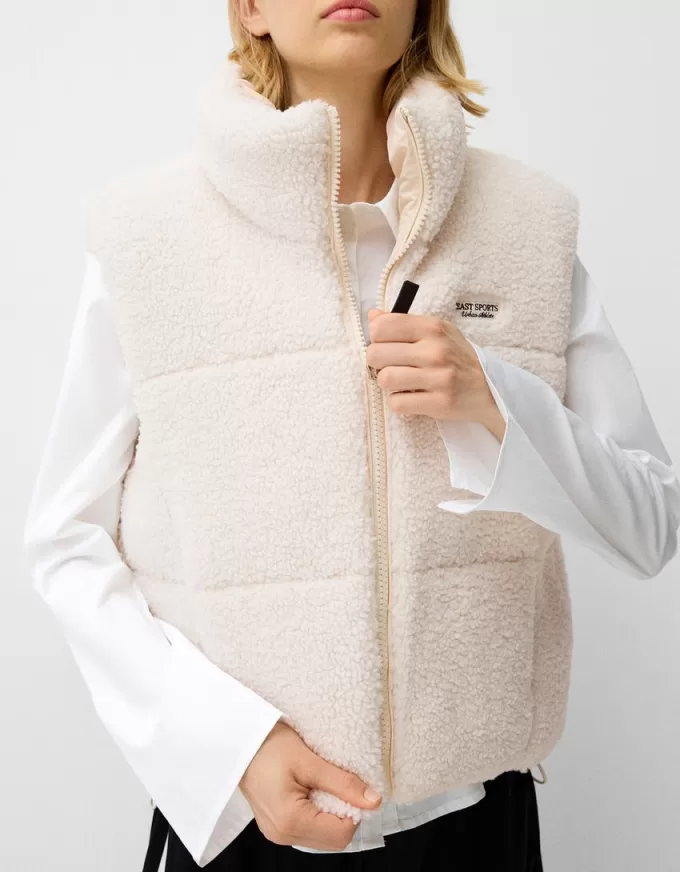 Vändbar faux shearling-väst Vändbar faux shearling-väst