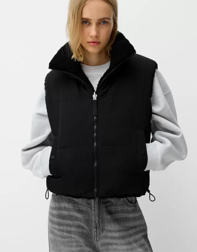 Vändbar faux shearling-väst Vändbar faux shearling-väst