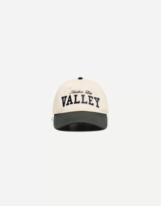 Varsity keps med broderi Varsity keps med broderi