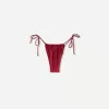Vinröd bikinitrosa med rosett Vinröd bikinitrosa med rosett